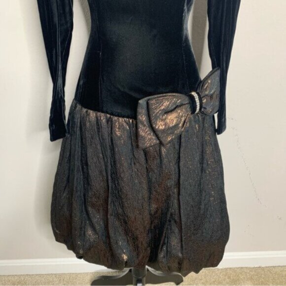 Rimini Black Vintage Velvet and Metallic Bubble Skirt Dress - Picture 9 of 16